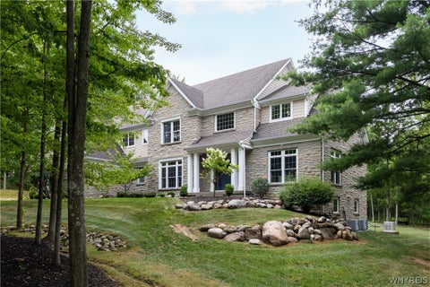 Photo of 55 Grand View Trail, Orchard Park, NY 14127 (MLS # B1702260)