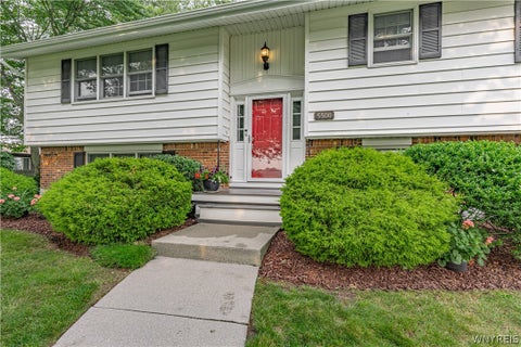 Tiny photo for 5500 Keck Road, Lockport Town, NY 14094 (MLS # B1702356)
