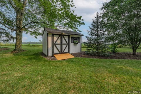 Tiny photo for 5500 Keck Road, Lockport Town, NY 14094 (MLS # B1702356)