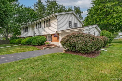 Tiny photo for 5500 Keck Road, Lockport Town, NY 14094 (MLS # B1702356)