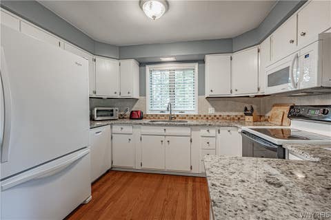 Tiny photo for 5500 Keck Road, Lockport Town, NY 14094 (MLS # B1702356)