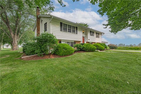 Tiny photo for 5500 Keck Road, Lockport Town, NY 14094 (MLS # B1702356)