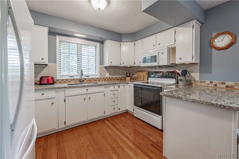 Tiny photo for 5500 Keck Road, Lockport Town, NY 14094 (MLS # B1702356)