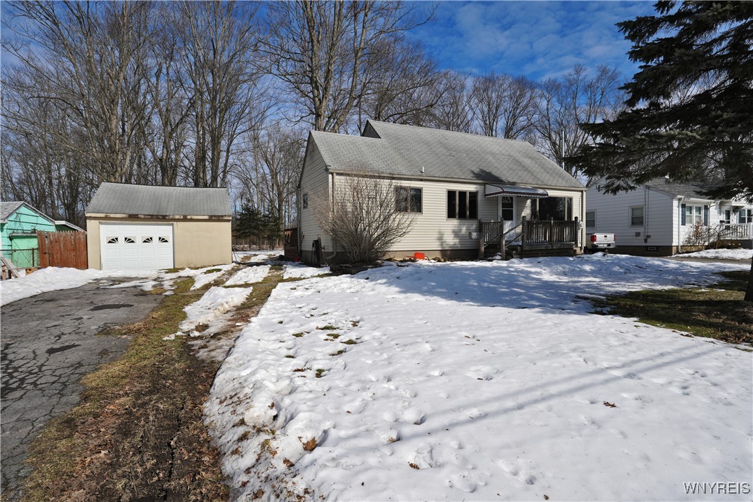 1238 Parkview Drive, North Tonawanda, New York image 1