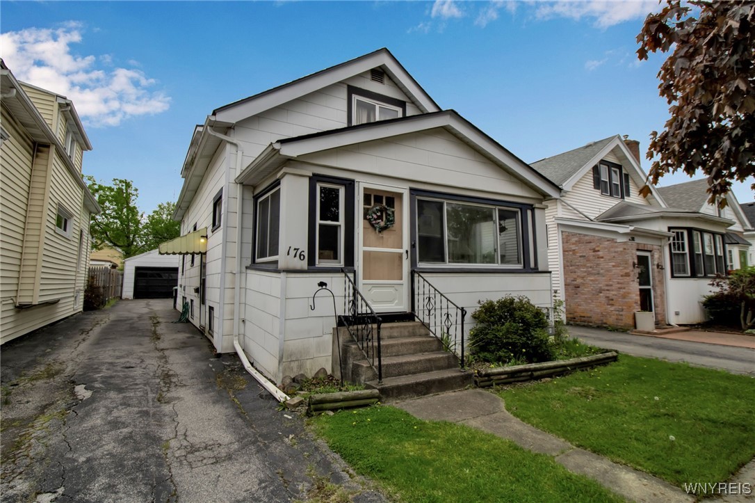 176 Lasalle Avenue