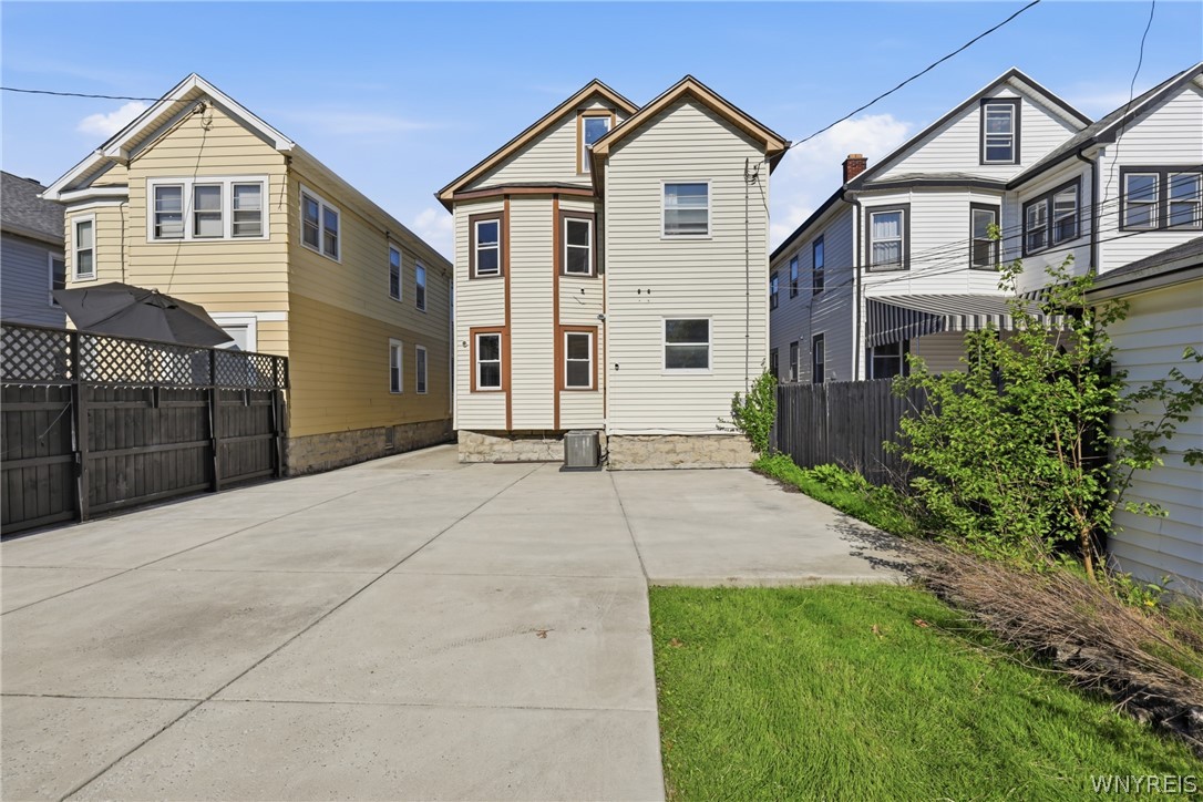 369 Colvin Avenue
