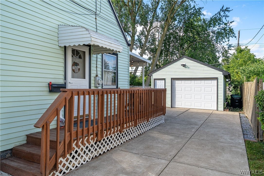 38 Old Colony Avenue