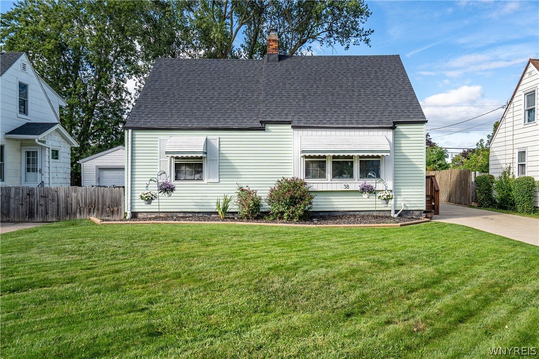 38 Old Colony Avenue