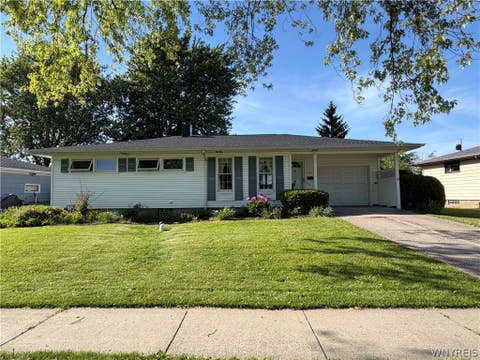 Homes For Sale - 16 Sunset Ter<br/> Tonawanda, NY 14150