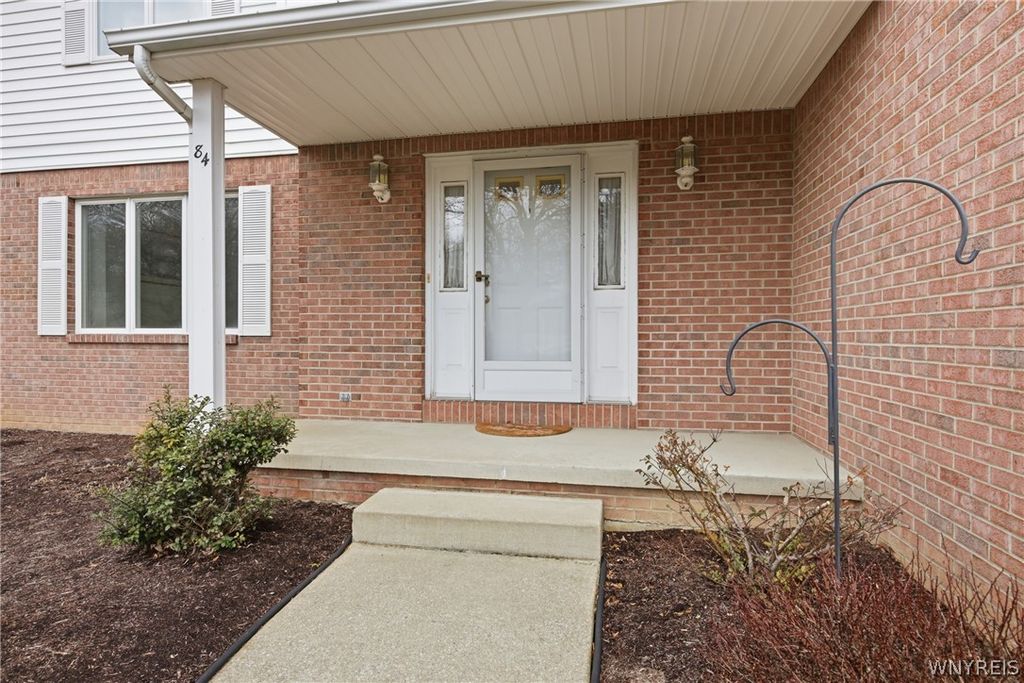 Photo of 84 S Castlerock Lane, Amherst, NY 14051 (MLS # B1667012)