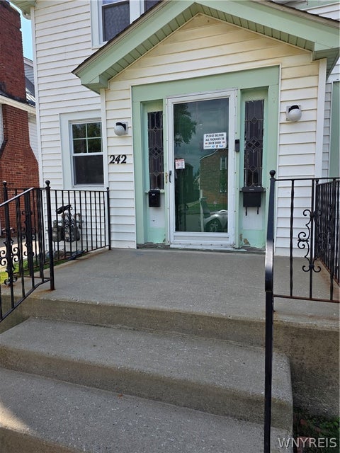 Multifamily For Sale - 242 Washington Avenue<br/> Erie County, Tonawanda, NY 14217