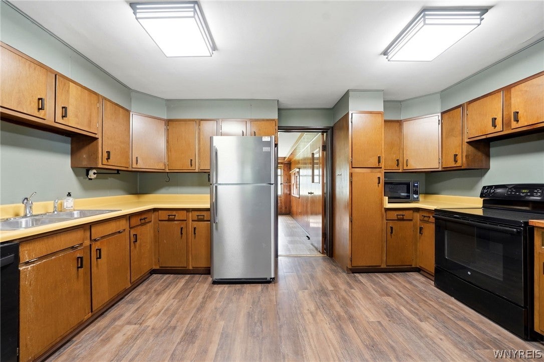 1141 Bowen Road