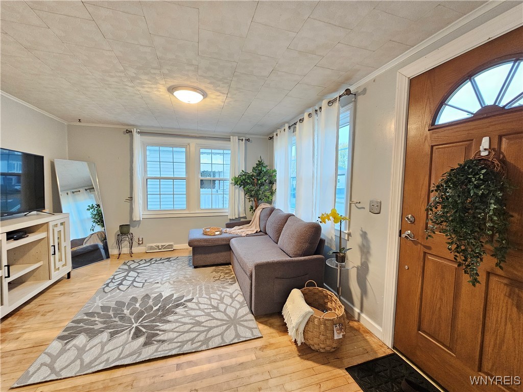 205 Saint Lawrence Avenue