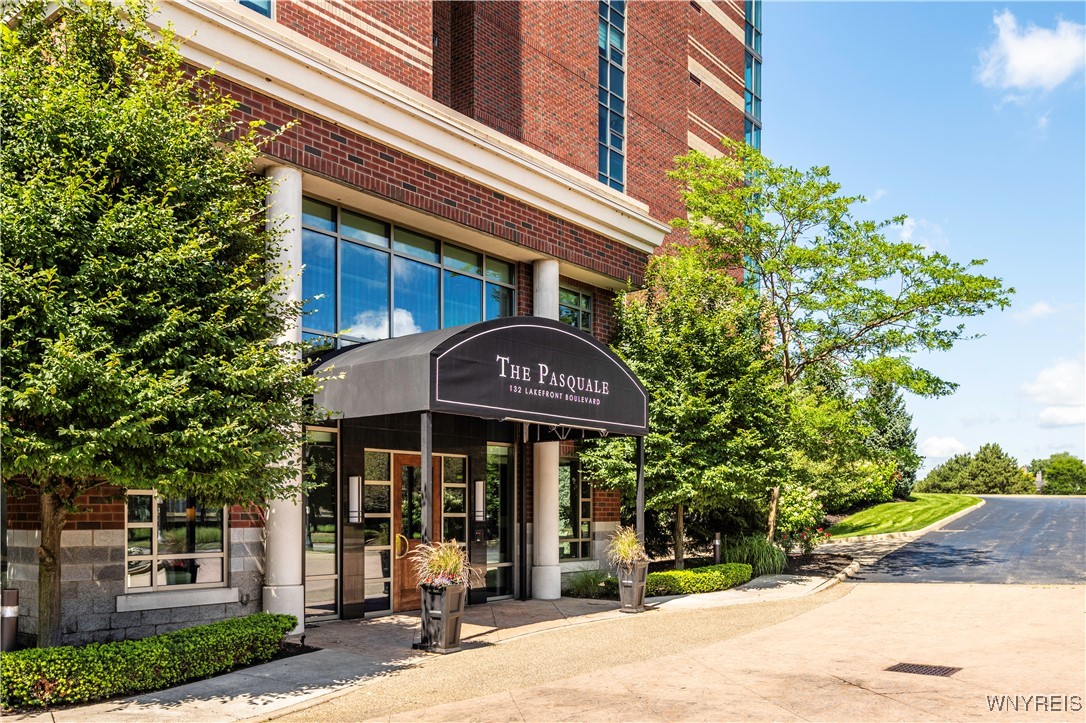132 Lakefront Boulevard 804