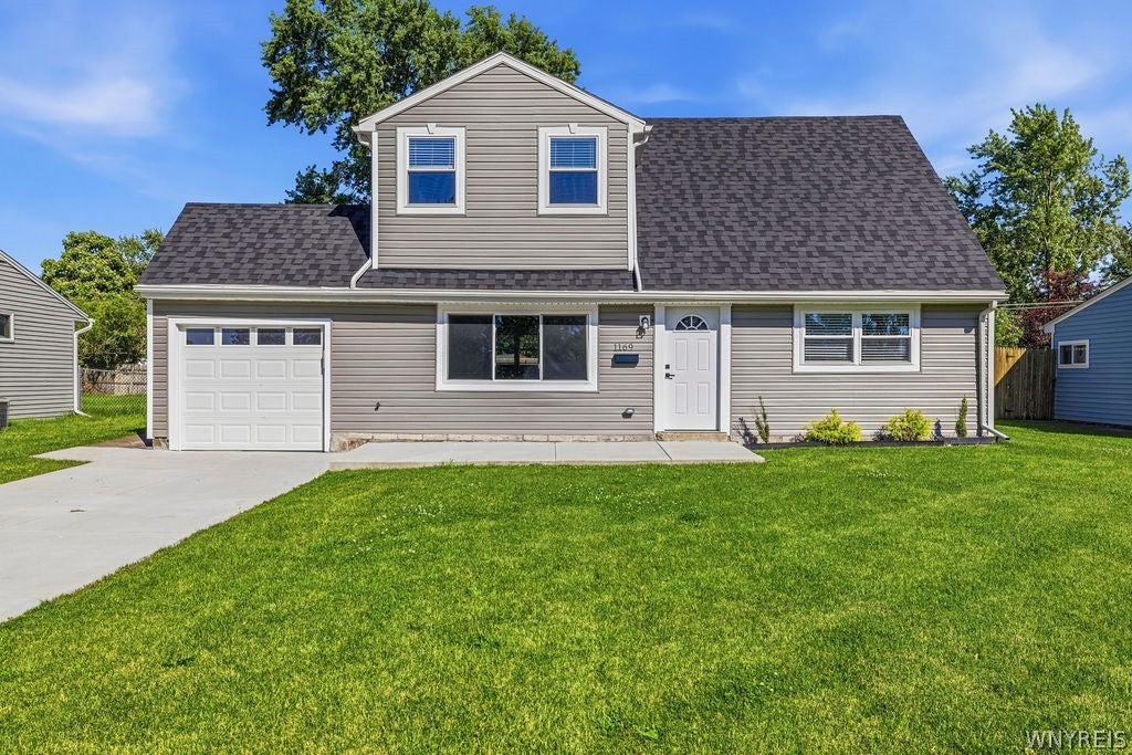Photo 1 of 9 — 1169 La Salle Avenue, Grand Island, NY 14072