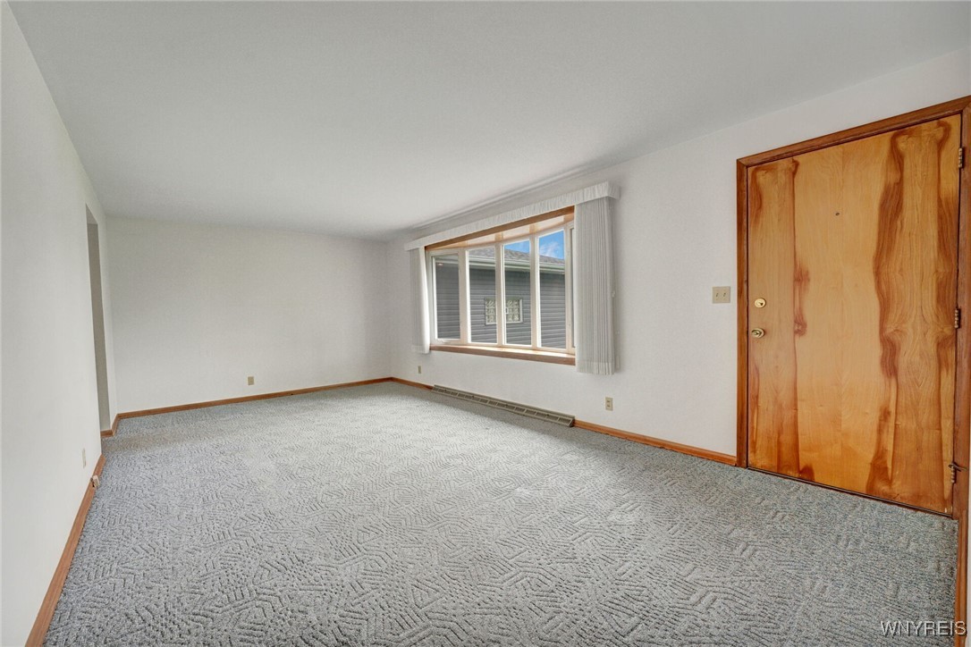 6821 Clinton Street, Elma, New York image 23