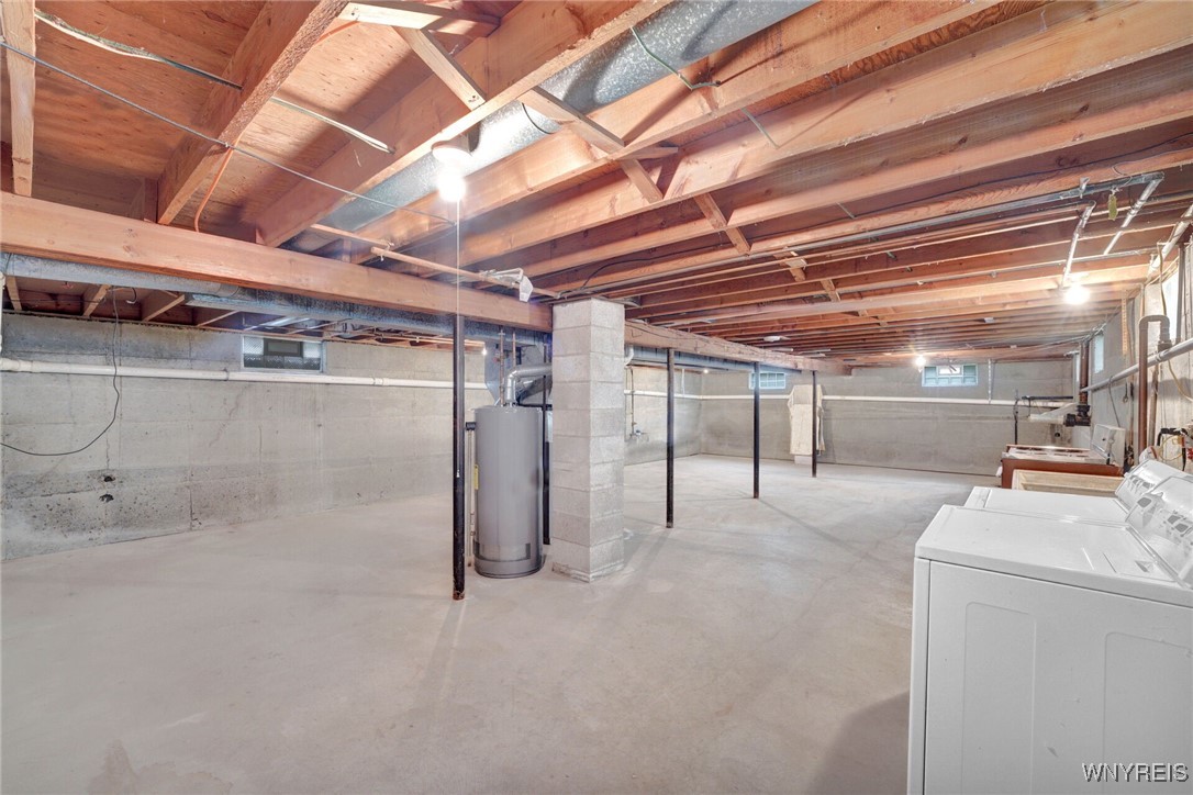 6821 Clinton Street, Elma, New York image 38