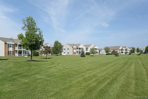 Tiny photo for 25 Spring Meadow Dr A-Plan Dr, Amherst, NY 14221 (MLS # B1714694)