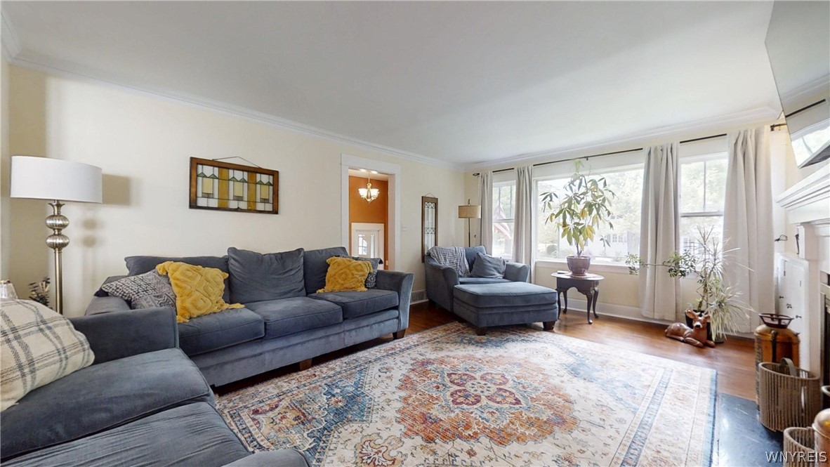 105 Hyledge Dr