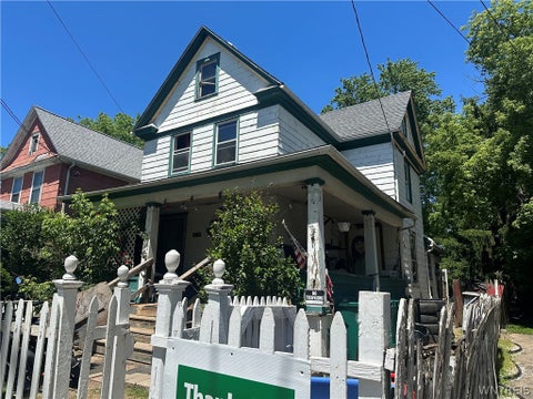 Homes For Sale - 1634 Linwood Avenue<br/> Niagara Falls, NY 14305