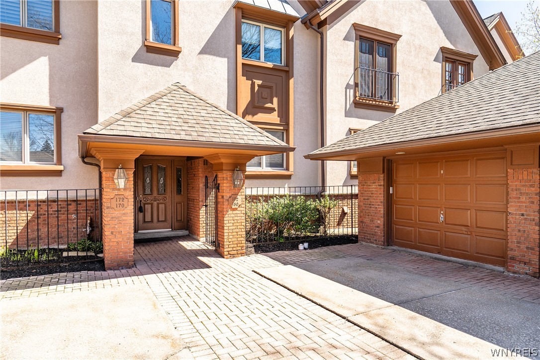 182 Castlebrooke Lane
