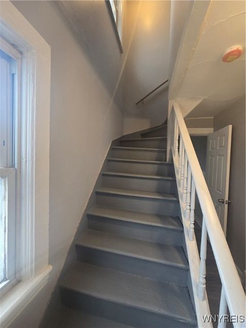 Tiny photo for 33 A Street, Niagara Falls, NY 14303 (MLS # B1655143)