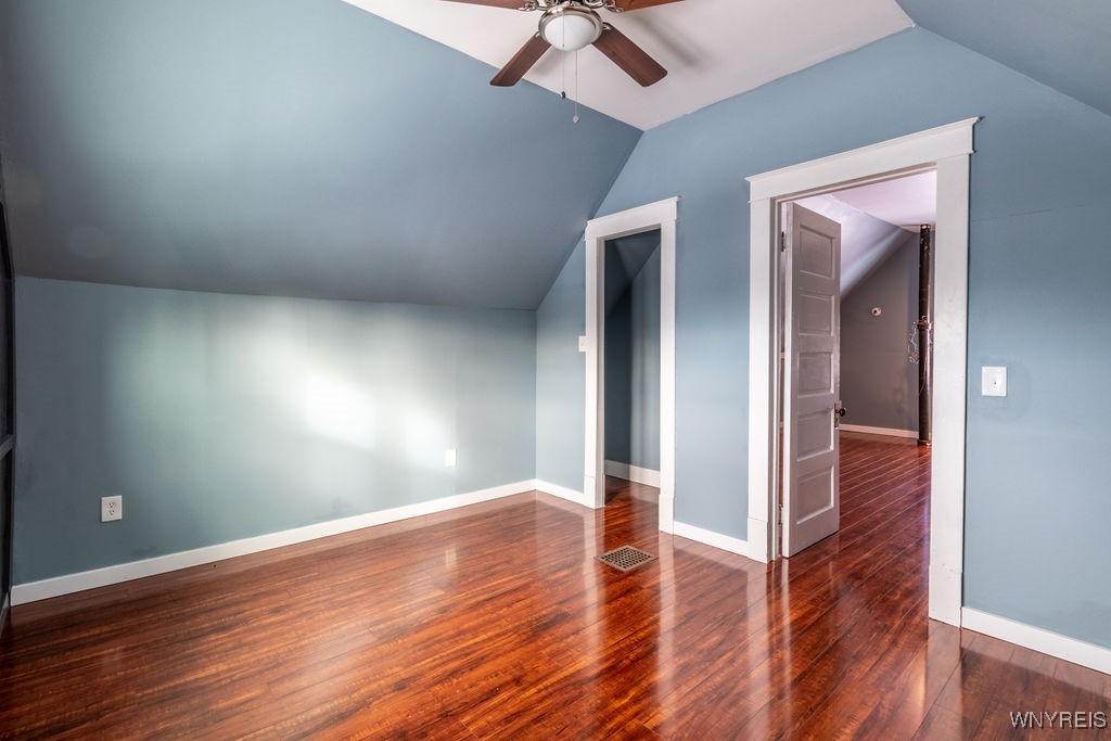 2762 Monroe Avenue, Niagara Falls, New York image 24