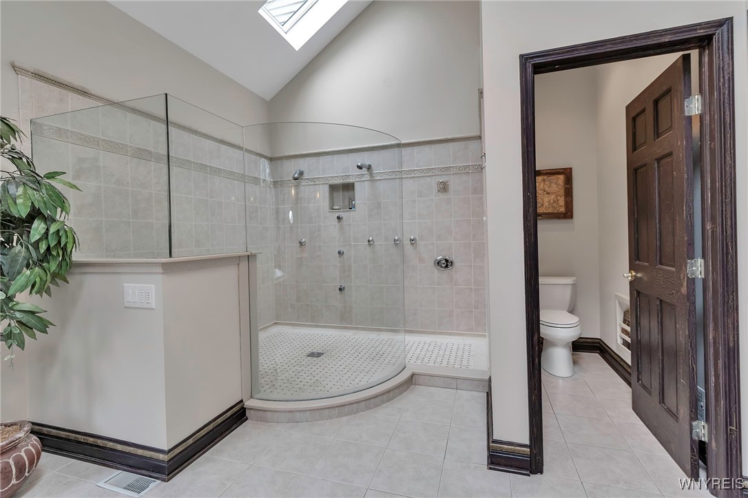 8825 Cambridge Court, Clarence, New York image 29