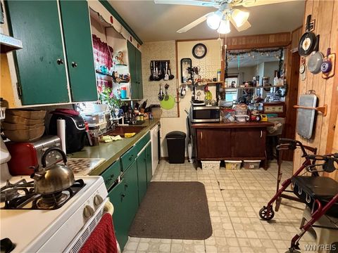 Tiny photo for 2654 North Avenue, Niagara Falls, NY 14305 (MLS # B1684857)