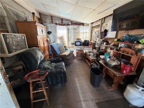 Tiny photo for 2654 North Avenue, Niagara Falls, NY 14305 (MLS # B1684857)