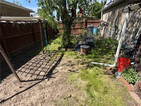 Tiny photo for 2654 North Avenue, Niagara Falls, NY 14305 (MLS # B1684857)