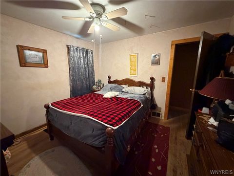 Tiny photo for 2654 North Avenue, Niagara Falls, NY 14305 (MLS # B1684857)