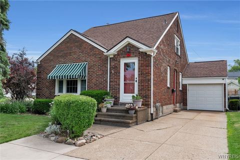 Homes For Sale - 75 Fairbanks Avenue<br/> Erie County, Tonawanda, NY 14223