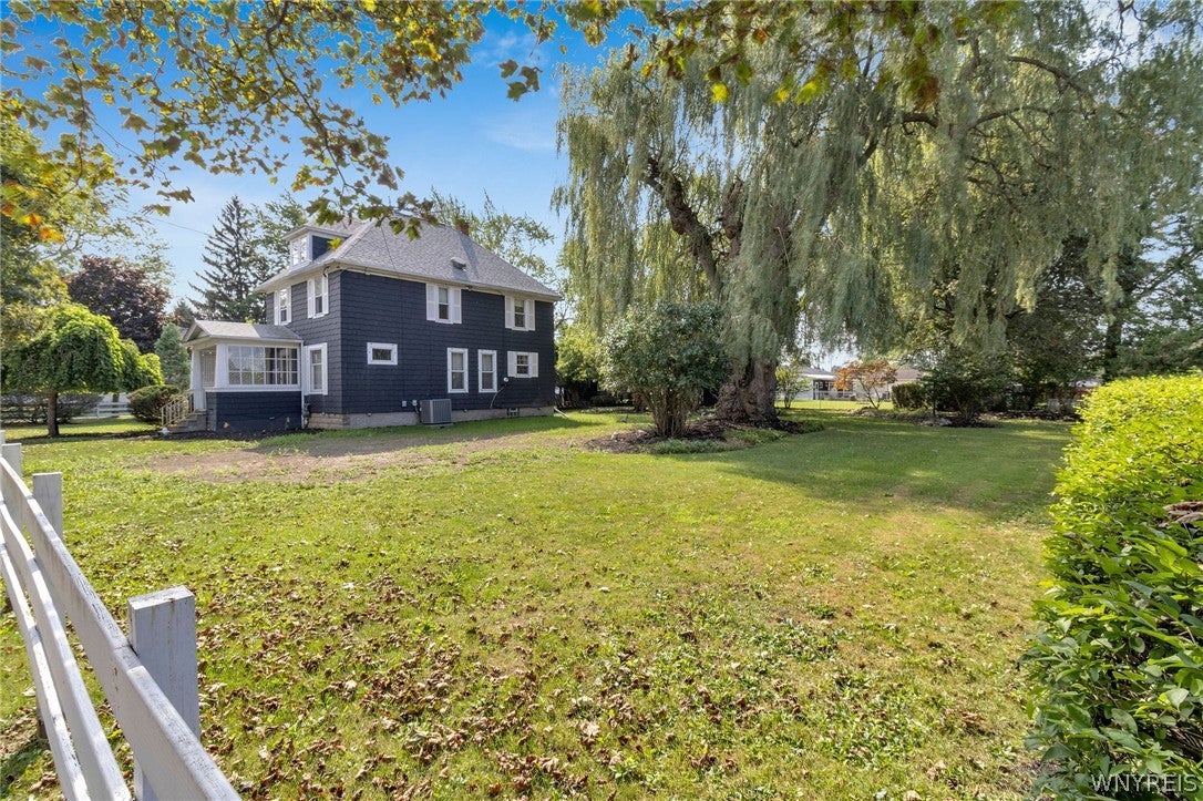 48 Laverack Avenue