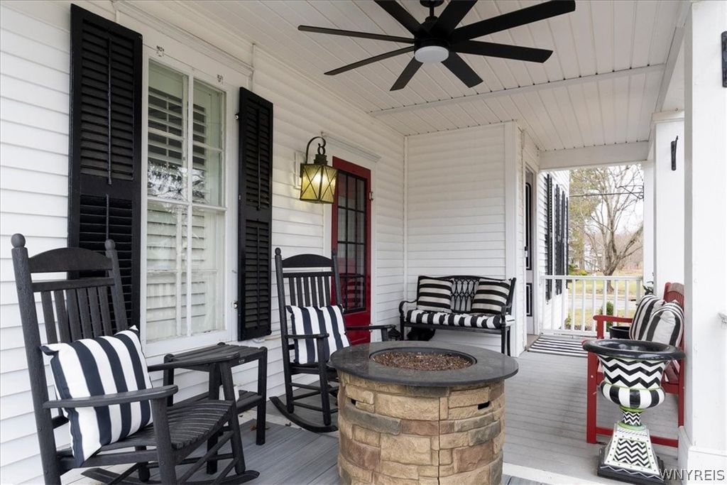 Photo of 139 Maple Rd Rd, Aurora, NY 14052 (MLS # B1669034)