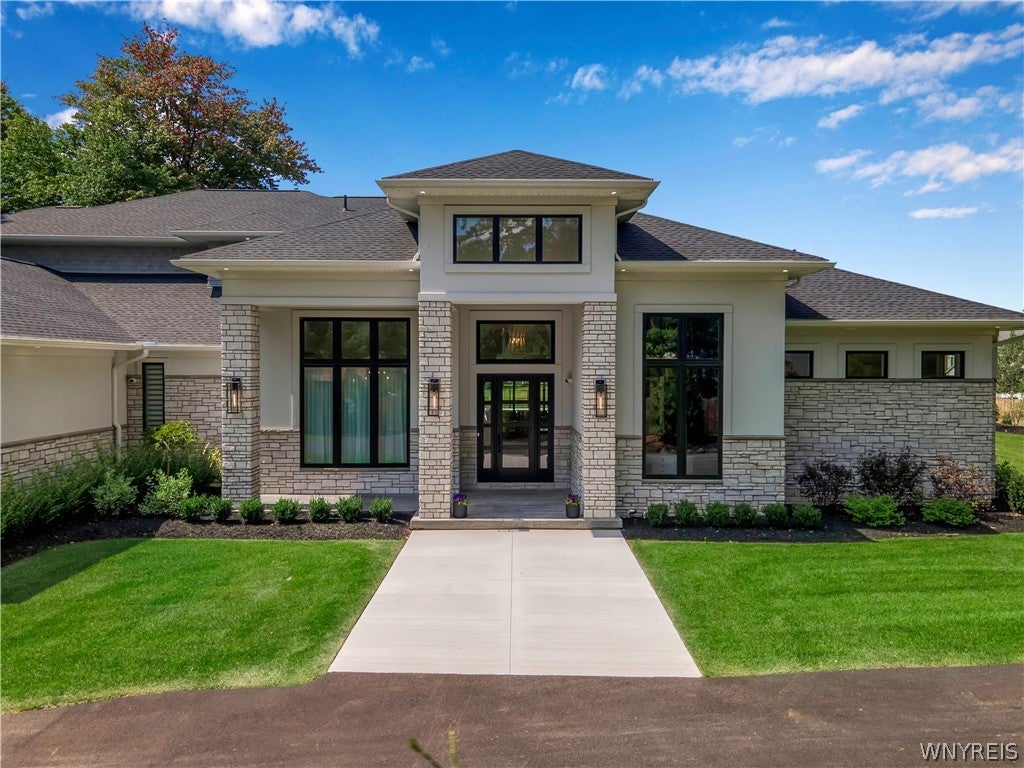 200 Paradise Road