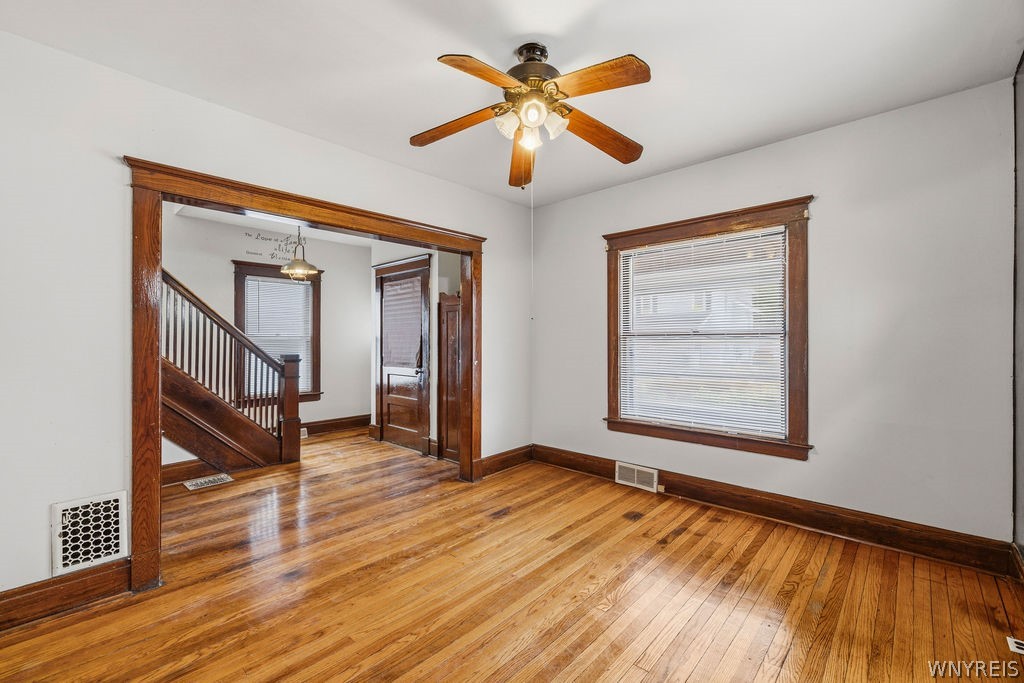1343 Kenmore Ave
