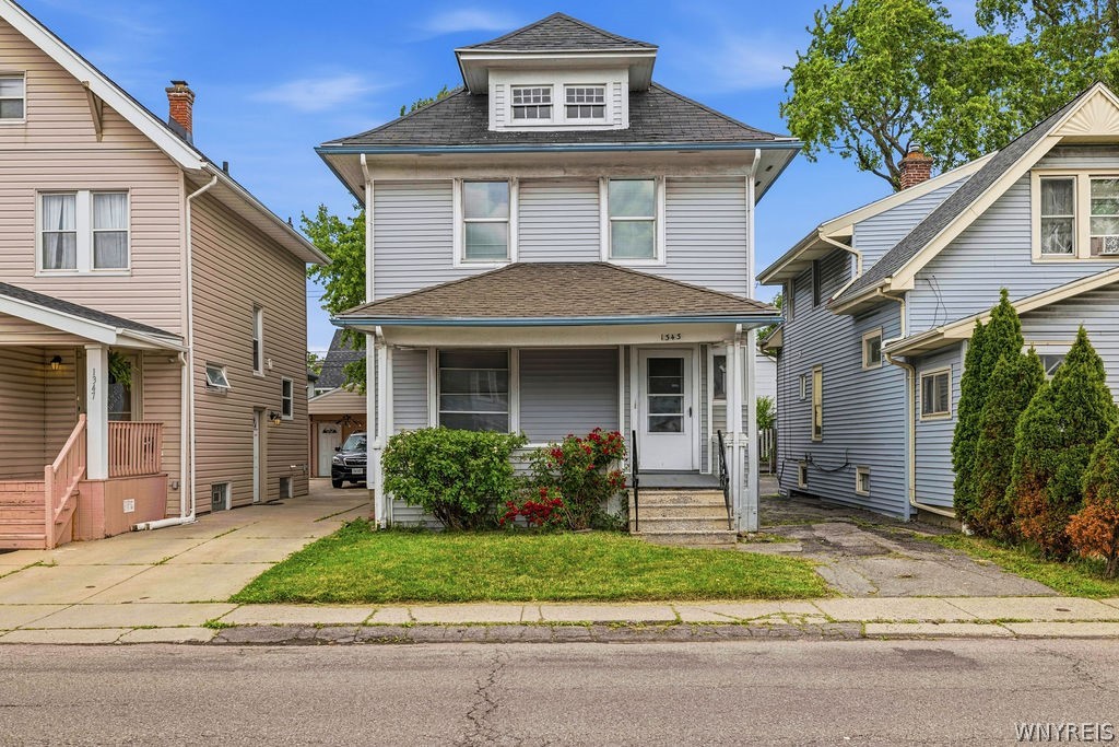 1343 Kenmore Ave