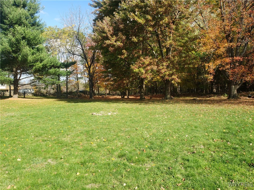 Ridgeway, New York 14103, United States, 5 Bedrooms Bedrooms, ,1 BathroomBathrooms,Residential,Active,236820