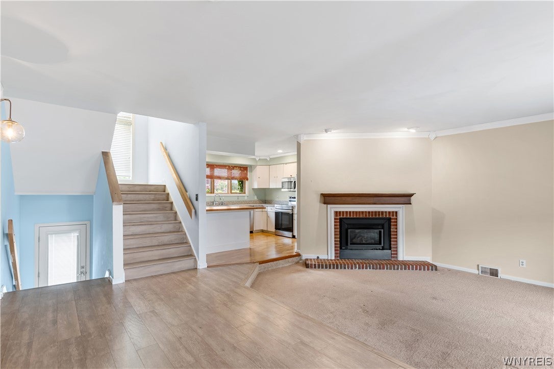 353 Lakefront Boulevard
