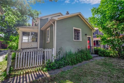 Tiny photo for 31 N Ellicott Street, Amherst, NY 14221 (MLS # B1660671)