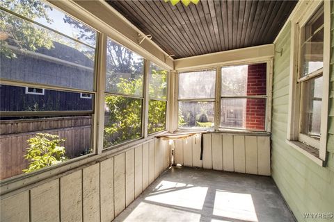 Tiny photo for 31 N Ellicott Street, Amherst, NY 14221 (MLS # B1660671)