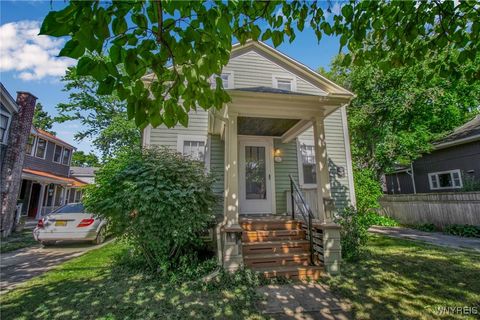 Tiny photo for 31 N Ellicott Street, Amherst, NY 14221 (MLS # B1660671)