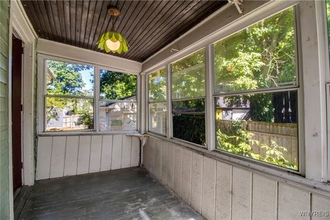 Tiny photo for 31 N Ellicott Street, Amherst, NY 14221 (MLS # B1660671)