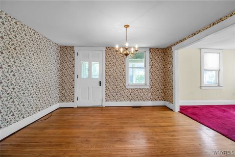 Tiny photo for 31 N Ellicott Street, Amherst, NY 14221 (MLS # B1660671)