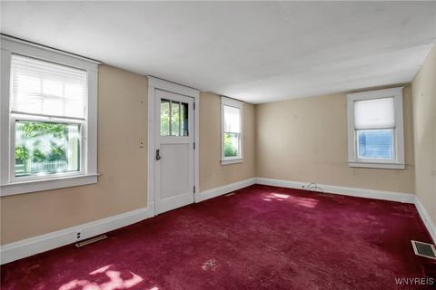 Tiny photo for 31 N Ellicott Street, Amherst, NY 14221 (MLS # B1660671)