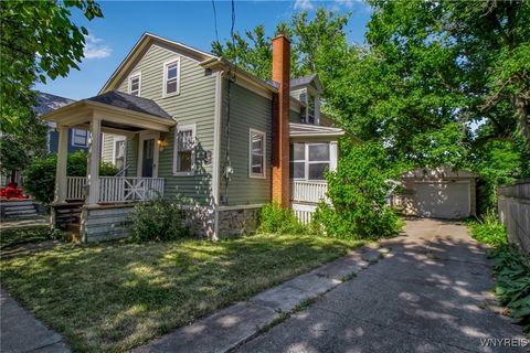 Tiny photo for 31 N Ellicott Street, Amherst, NY 14221 (MLS # B1660671)