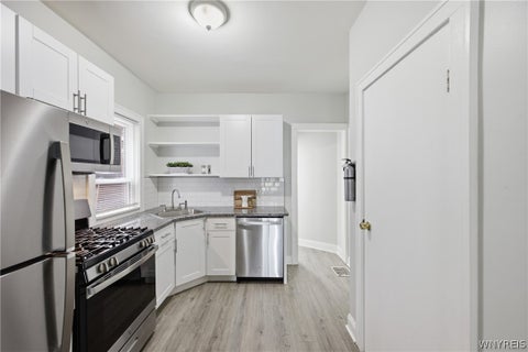 Tiny photo for 80 Anderson Place, Buffalo, NY 14222 (MLS # B1688321)