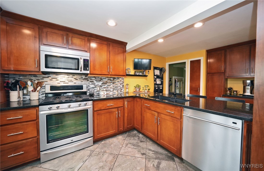 65 Woodridge Avenue, Cheektowaga, New York image 12