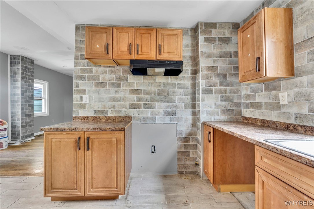 33 Lafayette Avenue